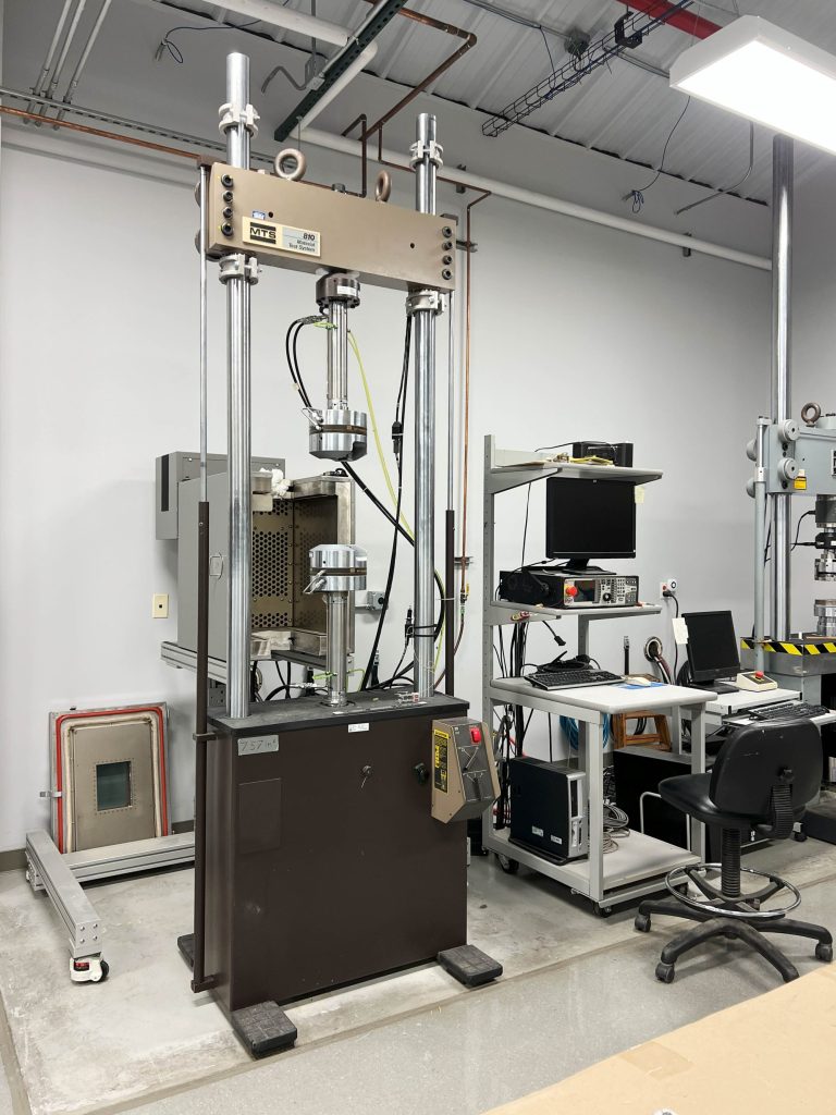 https://www.westsystem.com/app/uploads/2023/06/MTS-Machine-768x1024.jpg