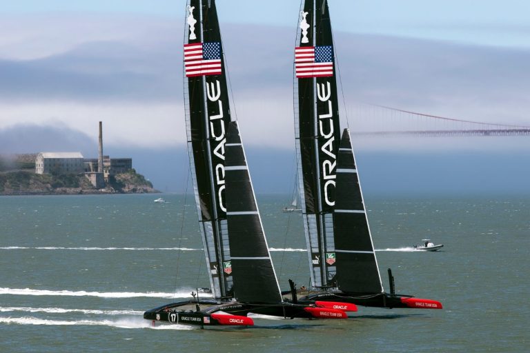 https://www.westsystem.com/app/uploads/2023/06/Oracle-Team-PRO-SET-768x512.jpg